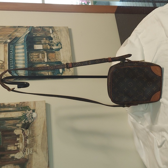 LOUIS VUITTON Aunthentic Vintage Monogram Amazon Shoulder Crossbody Bag - Picture 3 of 16